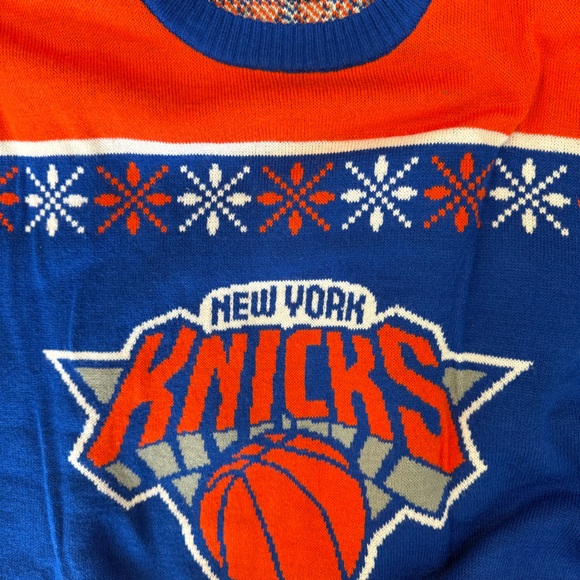 Men’s New York Knicks Christmas Sweater - Picture 5 of 7